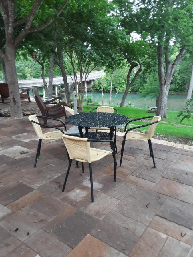 Horseshoe Riverside Lodge Canyon Lake Exterior foto